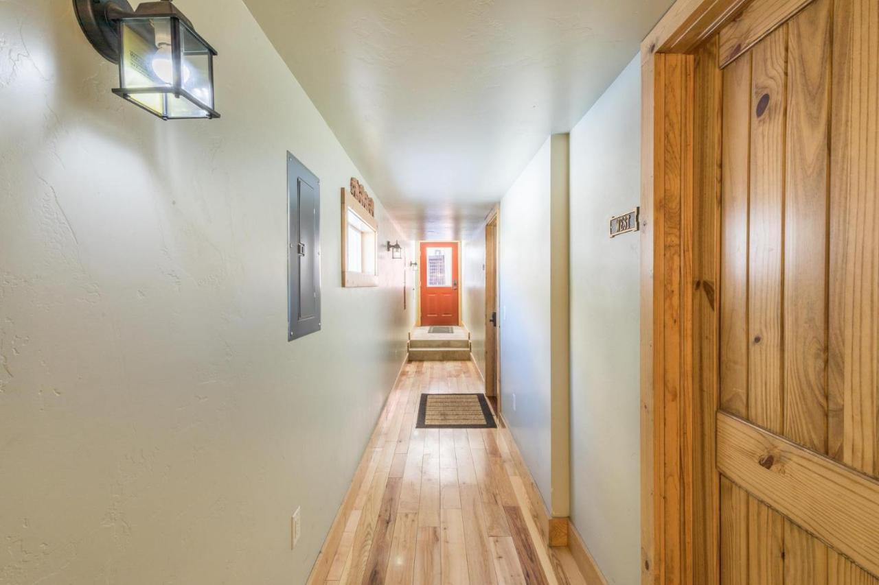 Lotus Mountain Suites East Suite 우레이 외부 사진